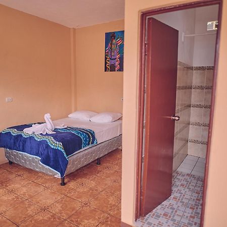 Amigos Hotel San Pedro La Laguna Luaran gambar