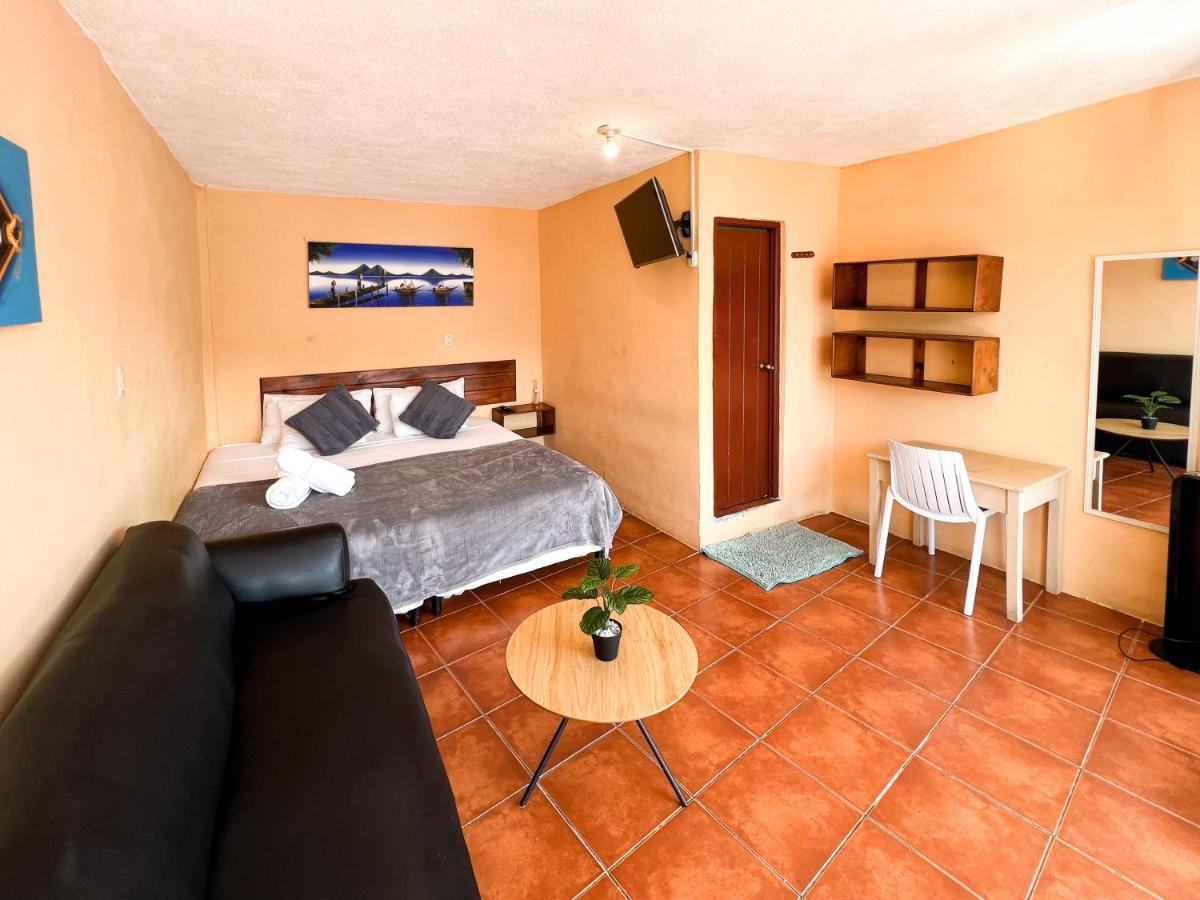 Amigos Hotel San Pedro La Laguna Luaran gambar