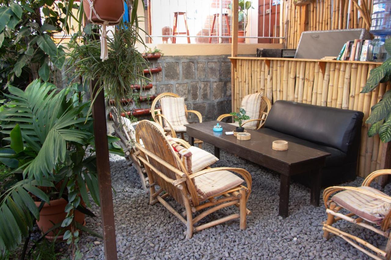 Amigos Hotel San Pedro La Laguna Luaran gambar