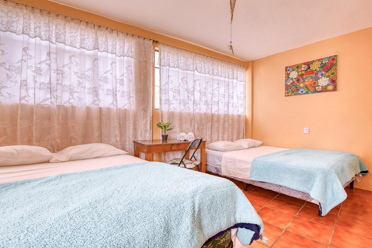 Amigos Hotel San Pedro La Laguna Luaran gambar