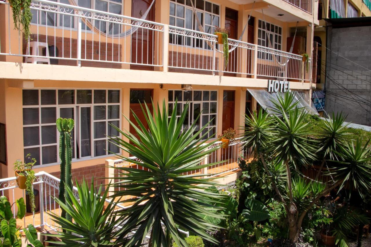 Amigos Hotel San Pedro La Laguna Luaran gambar